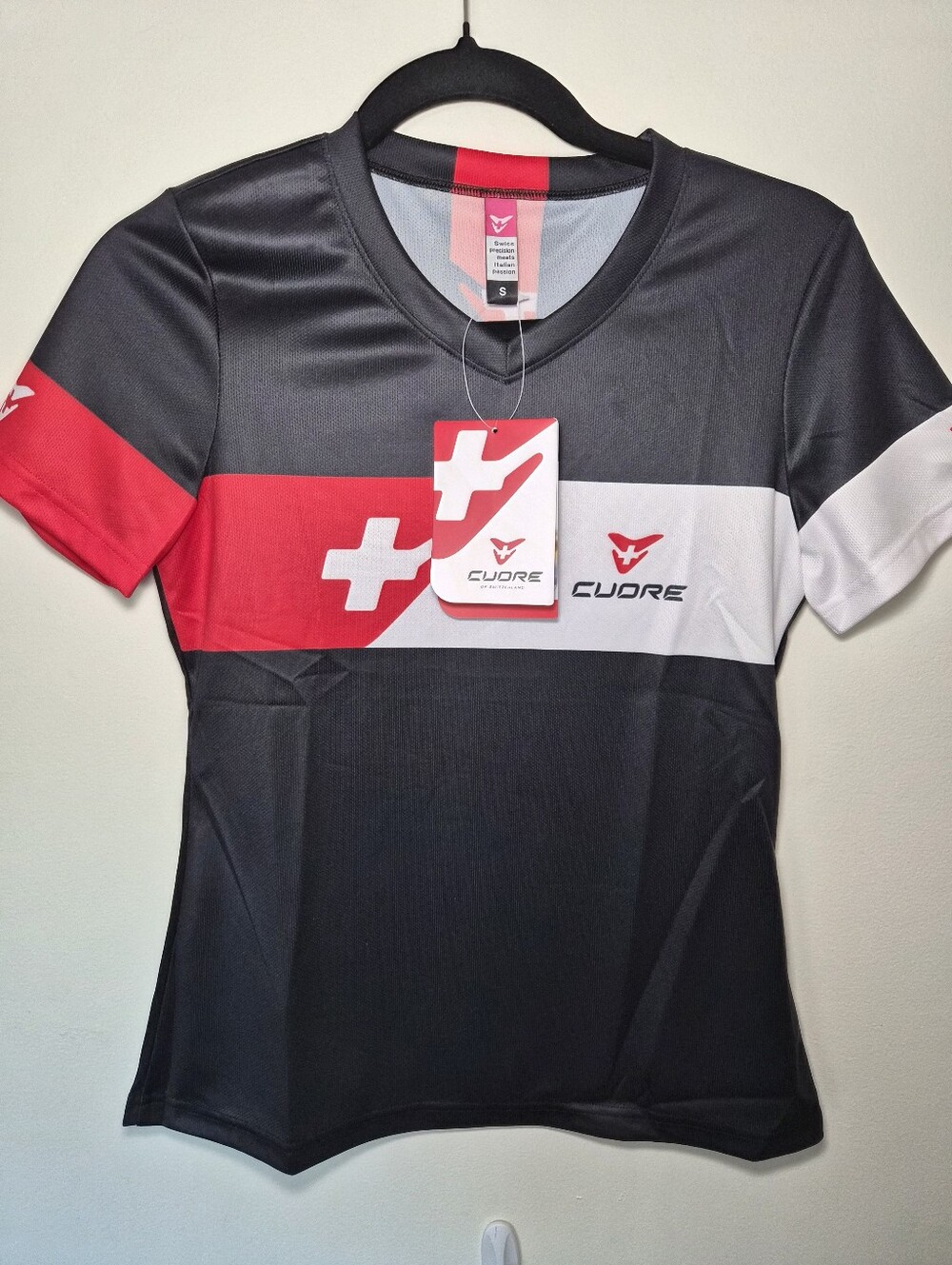 NWT Cuore Lifestyle Tee Women's Short Sleeve Cycling Jersey Black Red & White